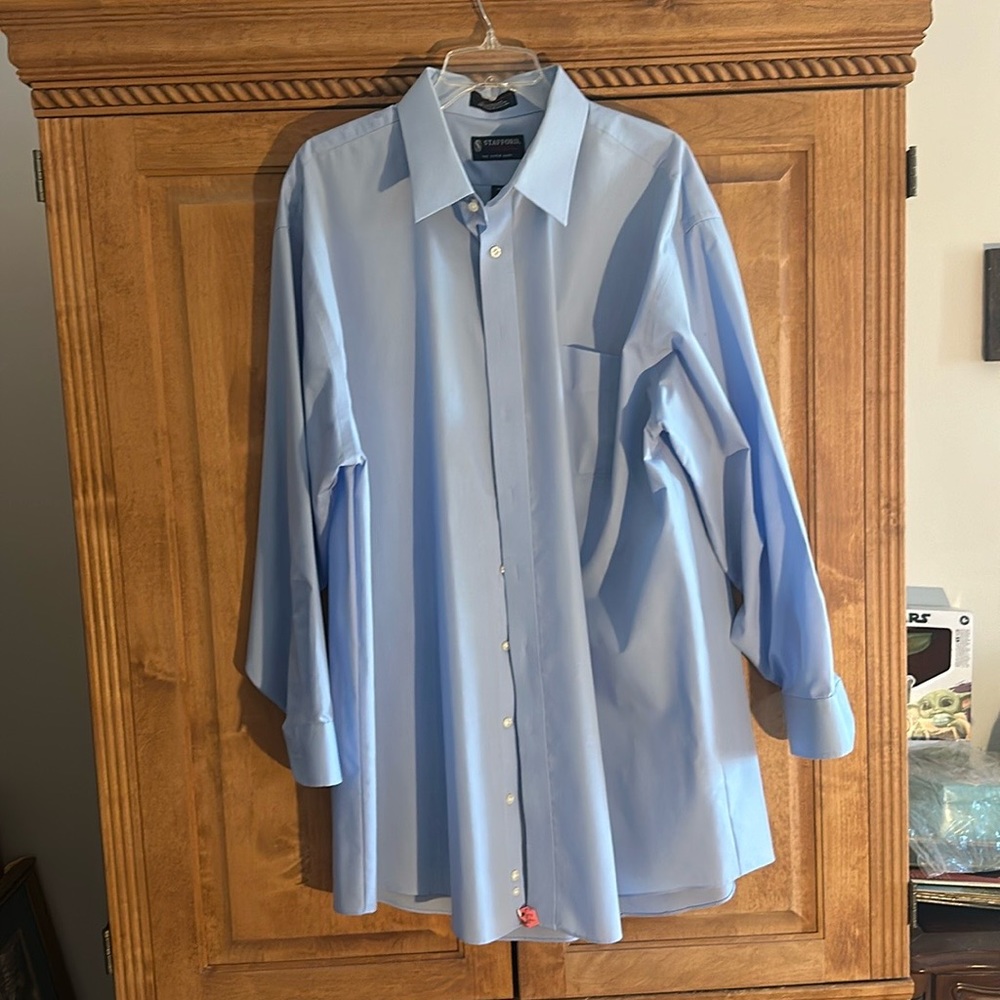 Men’s dress shirt